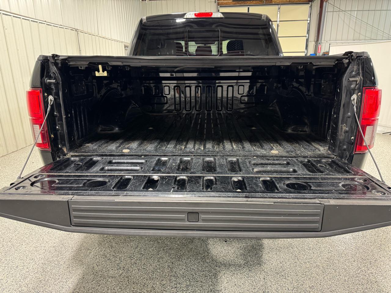 Ford F-150 Platinum 4WD SuperCrew 5.5' Box 2018