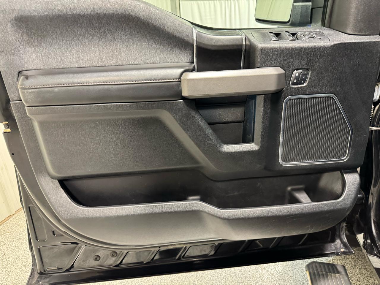 Ford F-150 Platinum 4WD SuperCrew 5.5' Box 2018