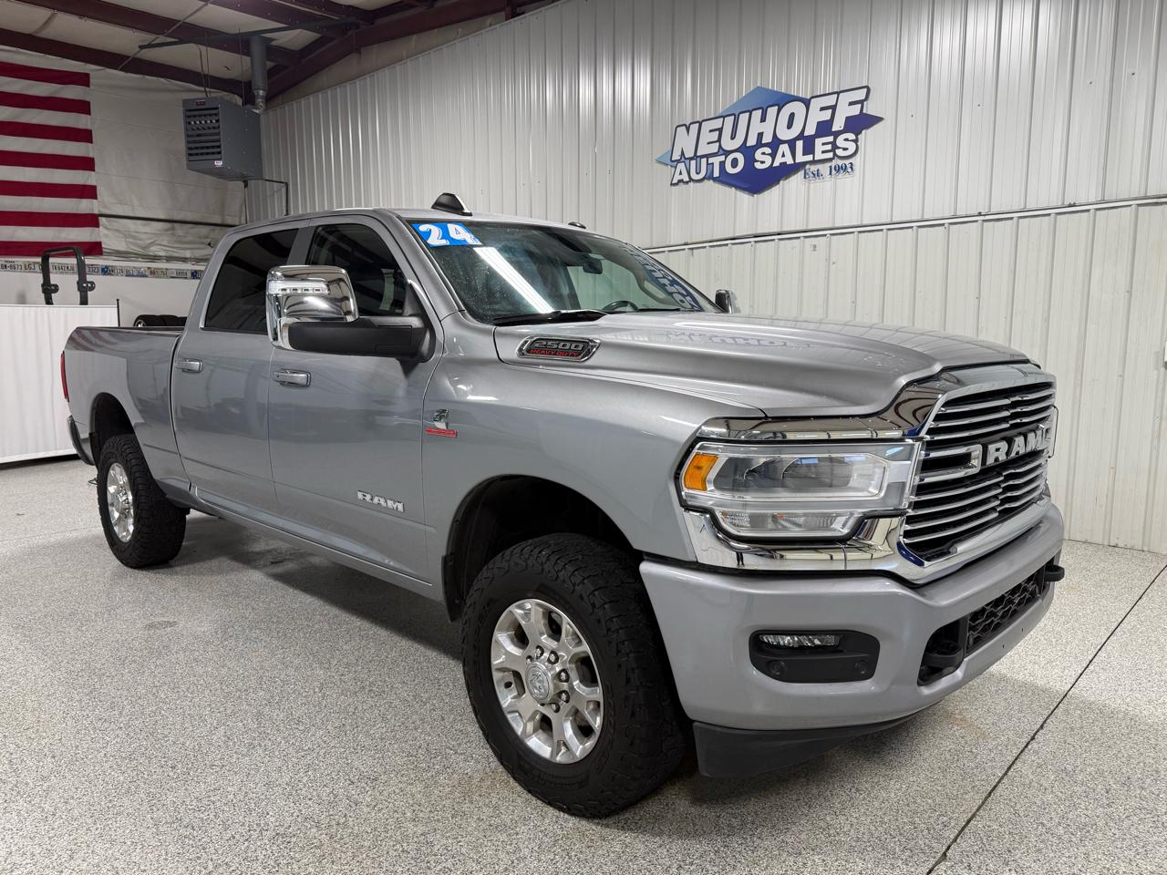 RAM 2500 Laramie 4x4 Crew Cab 6'4" Box 2024