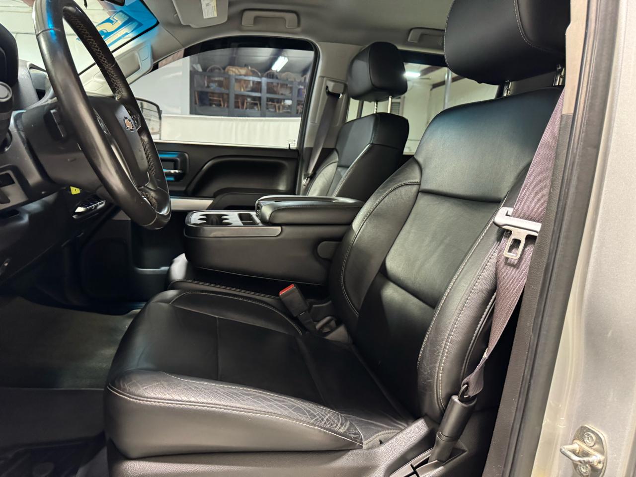 Chevrolet Silverado 1500 4WD Crew Cab 143.5" LT w/1LT 2015