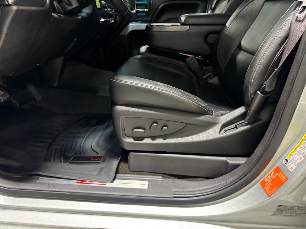 Chevrolet Silverado 1500 4WD Crew Cab 143.5" LT w/1LT 2015