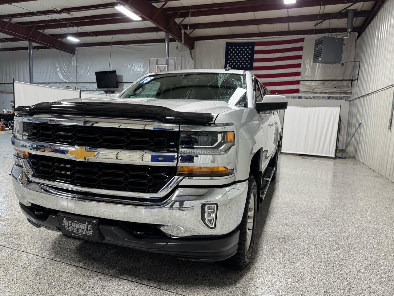 Chevrolet Silverado 1500 4WD Crew Cab 143.5" LT w/1LT 2018