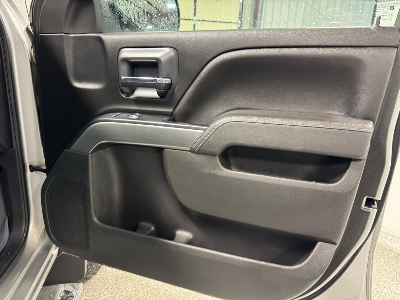 Chevrolet Silverado 1500 4WD Crew Cab 143.5" LT w/1LT 2018