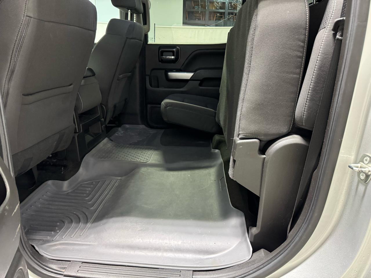 Chevrolet Silverado 1500 4WD Crew Cab 143.5" LT w/1LT 2018