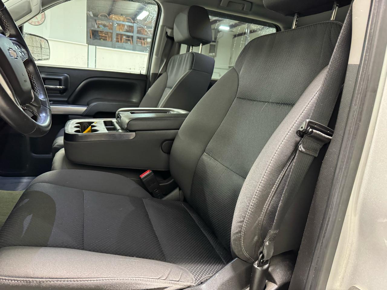 Chevrolet Silverado 1500 4WD Crew Cab 143.5" LT w/1LT 2018