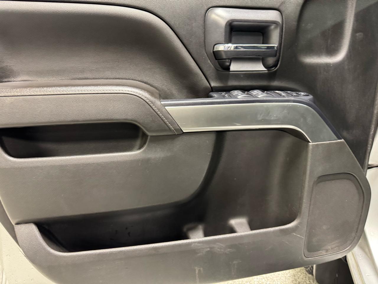 Chevrolet Silverado 1500 4WD Crew Cab 143.5" LT w/1LT 2018