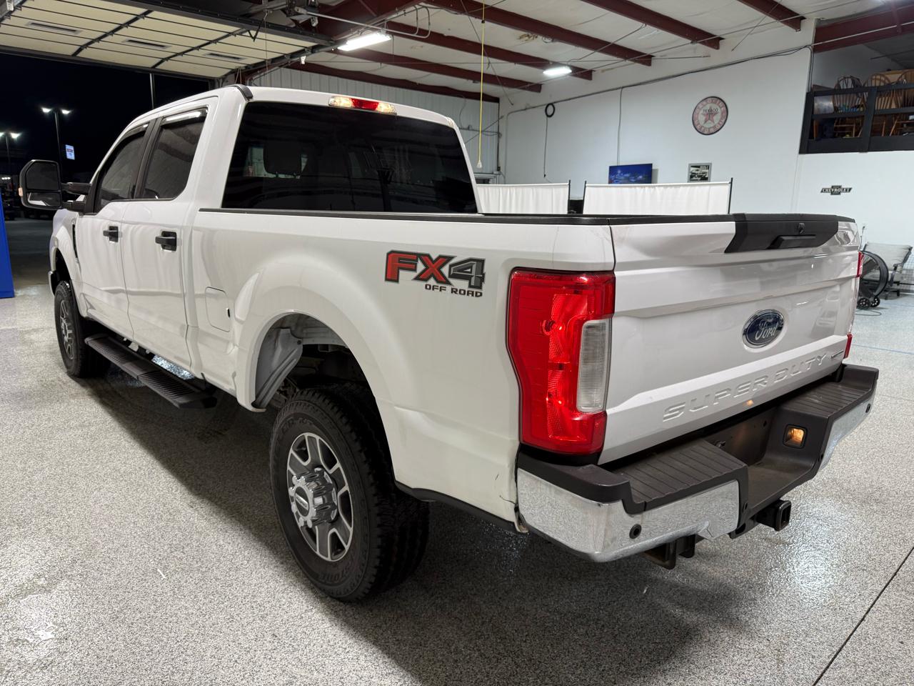 Ford Super Duty F-250 SRW XLT 4WD Crew Cab 6.75' Box 2018