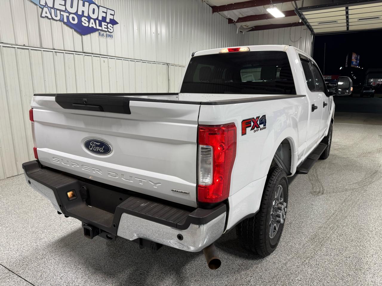 Ford Super Duty F-250 SRW XLT 4WD Crew Cab 6.75' Box 2018