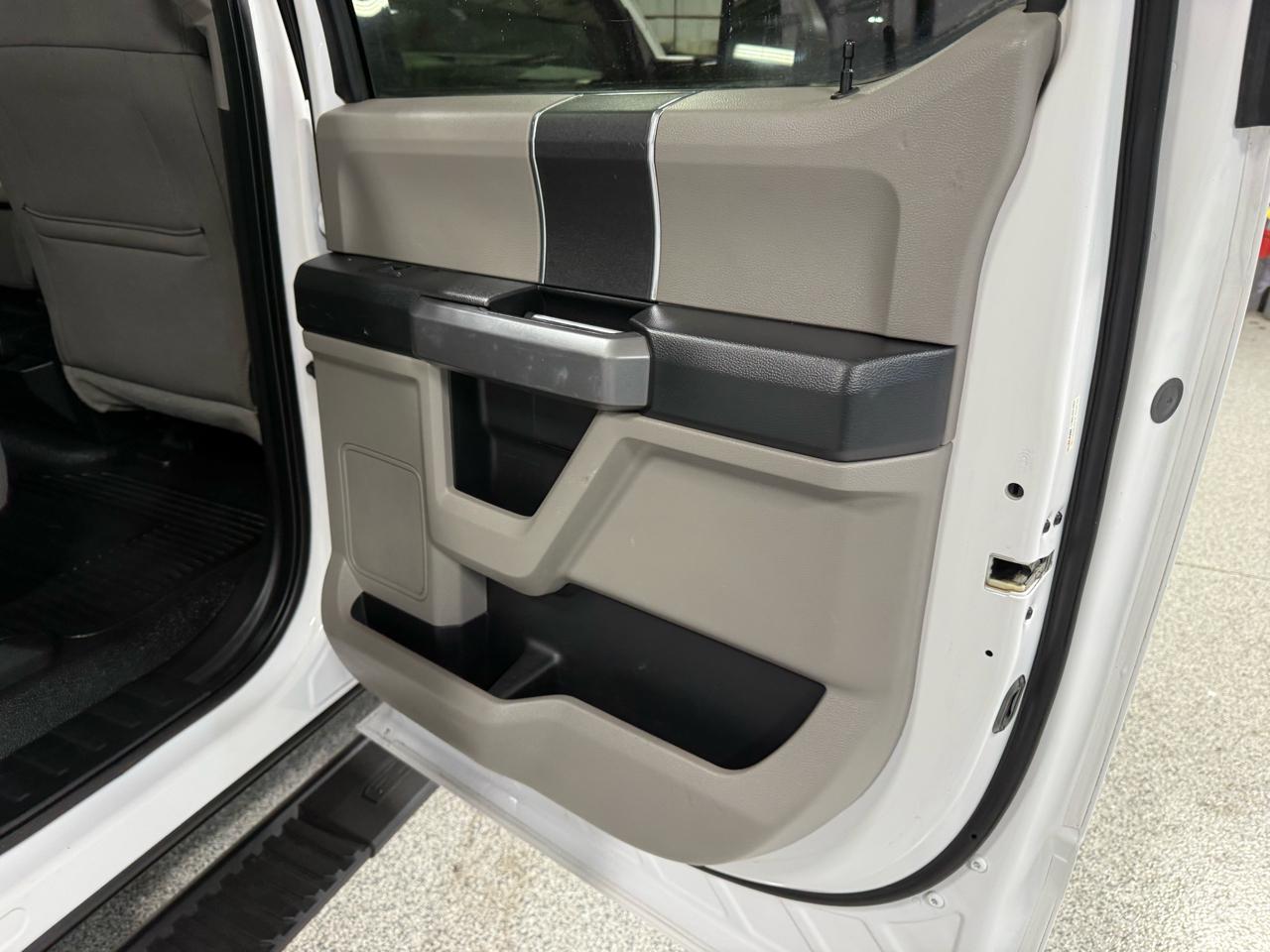 Ford Super Duty F-250 SRW XLT 4WD Crew Cab 6.75' Box 2018