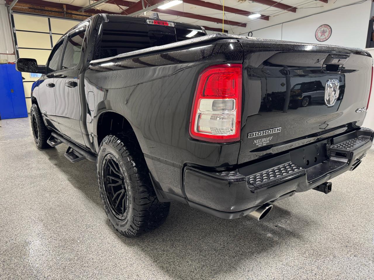 RAM 1500 Big Horn/Lone Star 4x4 Crew Cab 5'7" Box 2019