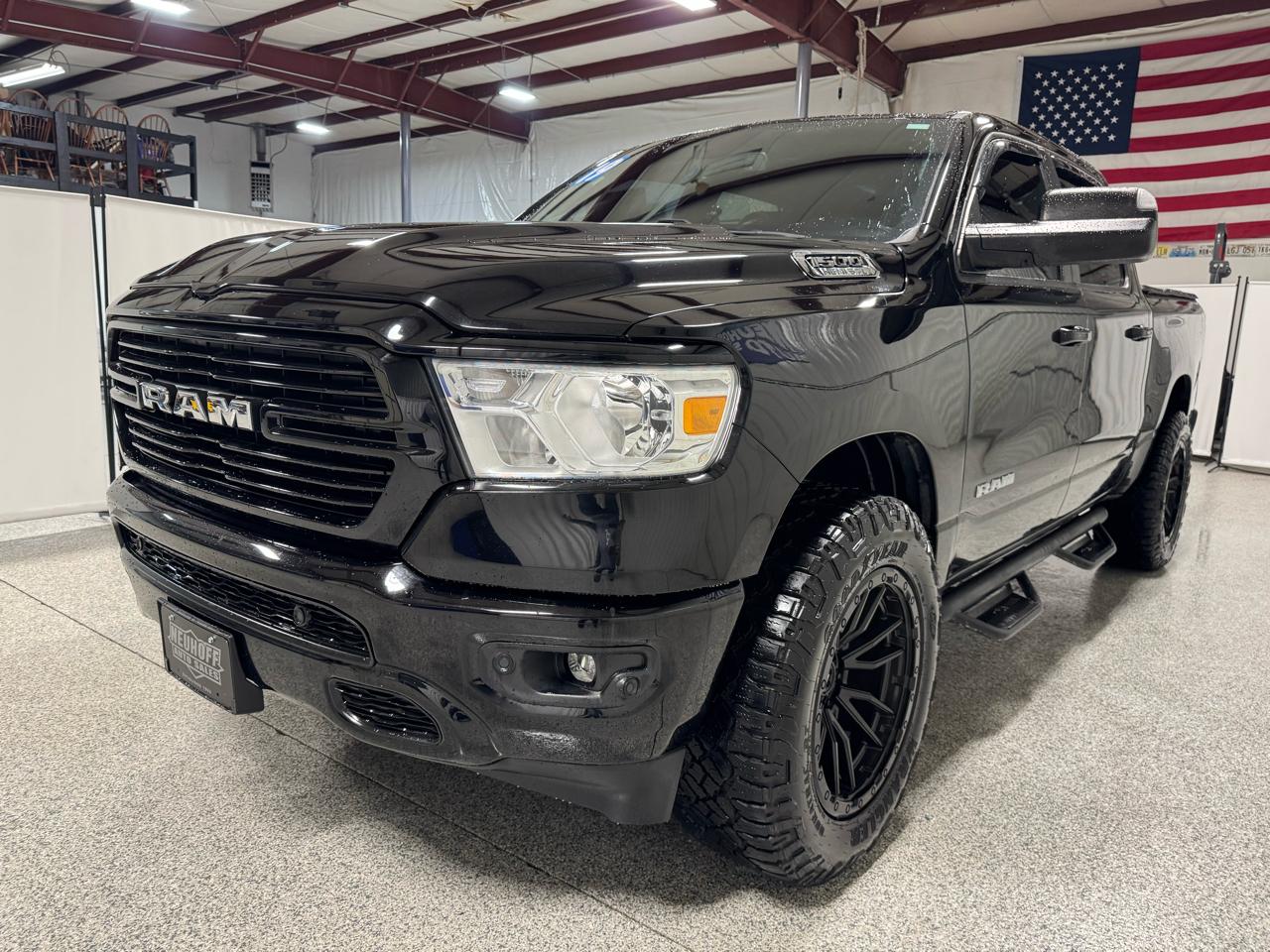 RAM 1500 Big Horn/Lone Star 4x4 Crew Cab 5'7" Box 2019