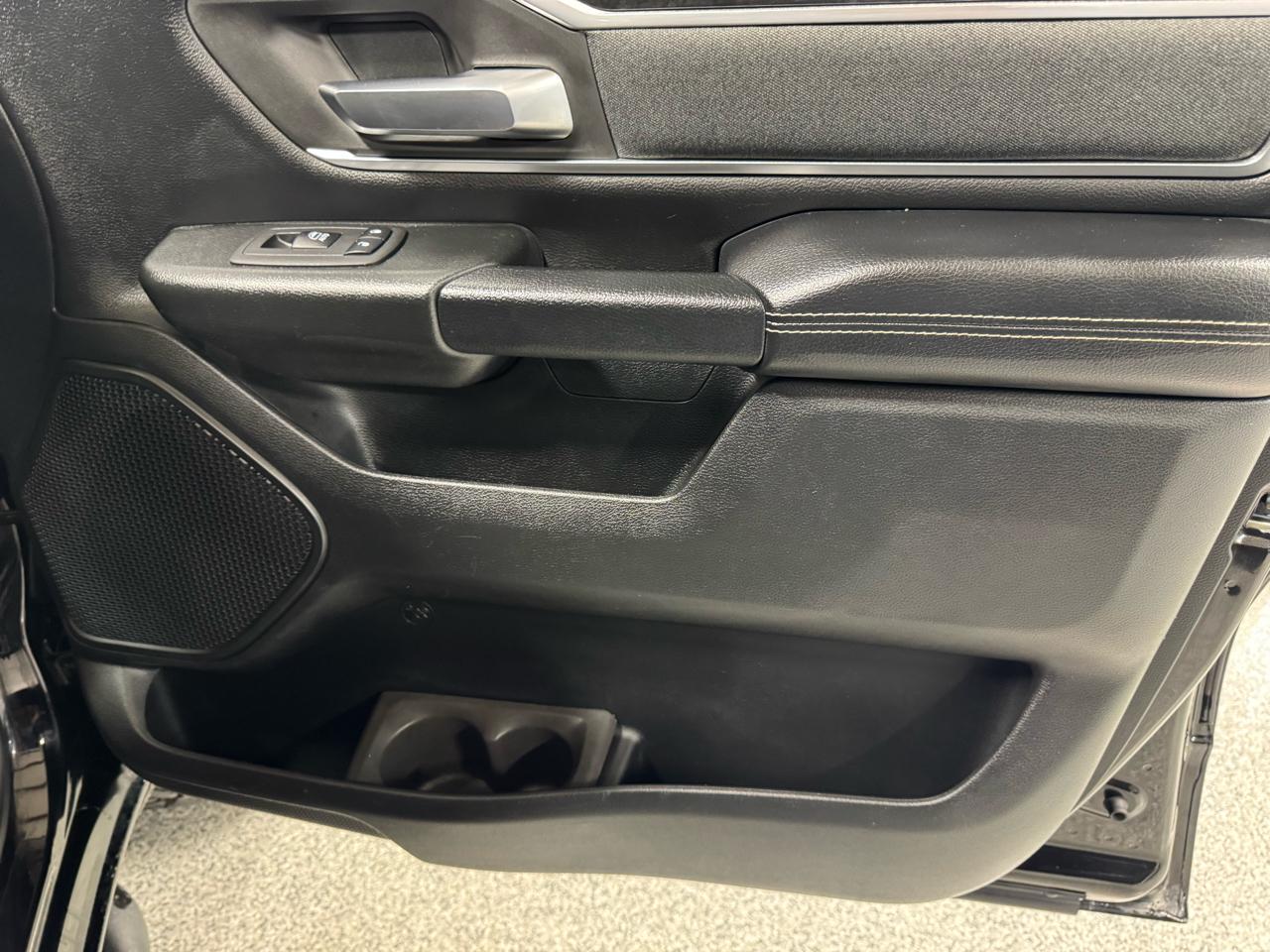 RAM 1500 Big Horn/Lone Star 4x4 Crew Cab 5'7" Box 2019