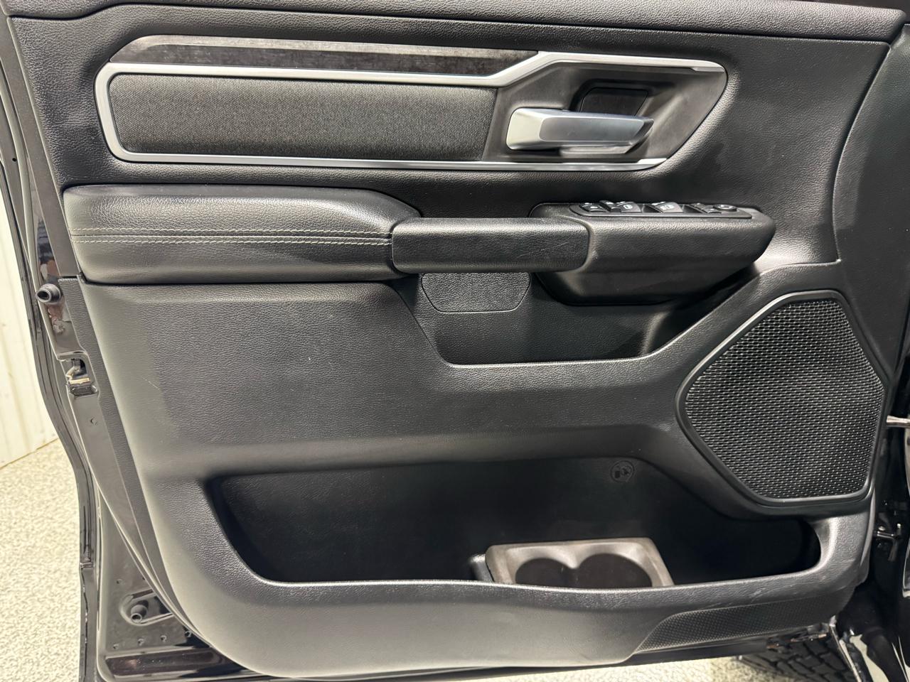 RAM 1500 Big Horn/Lone Star 4x4 Crew Cab 5'7" Box 2019