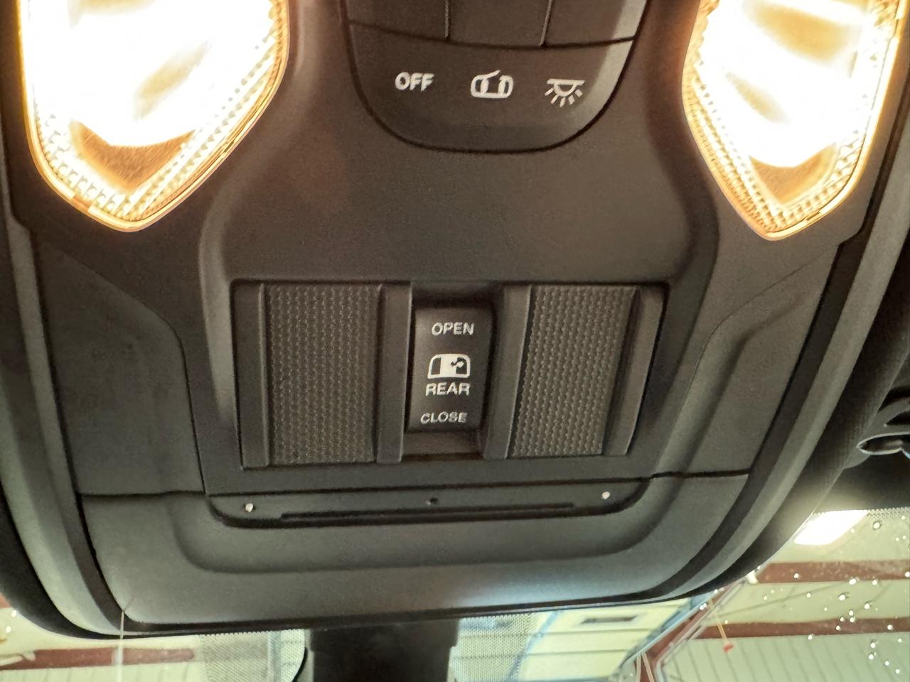 RAM 1500 Big Horn/Lone Star 4x4 Crew Cab 5'7" Box 2019