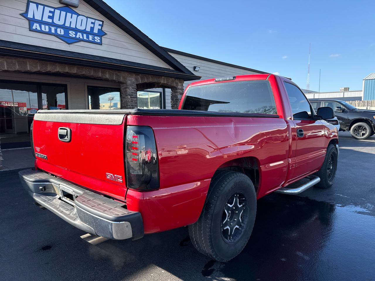 GMC Sierra 1500 Classic 2WD Reg Cab 119.0" Work Truck 2007