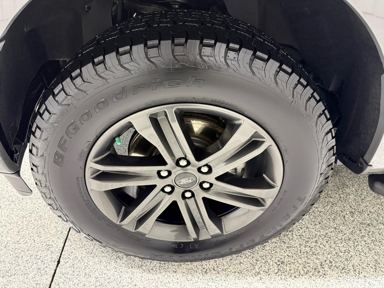 Ford F-150 4WD SuperCrew 145" XLT 2021