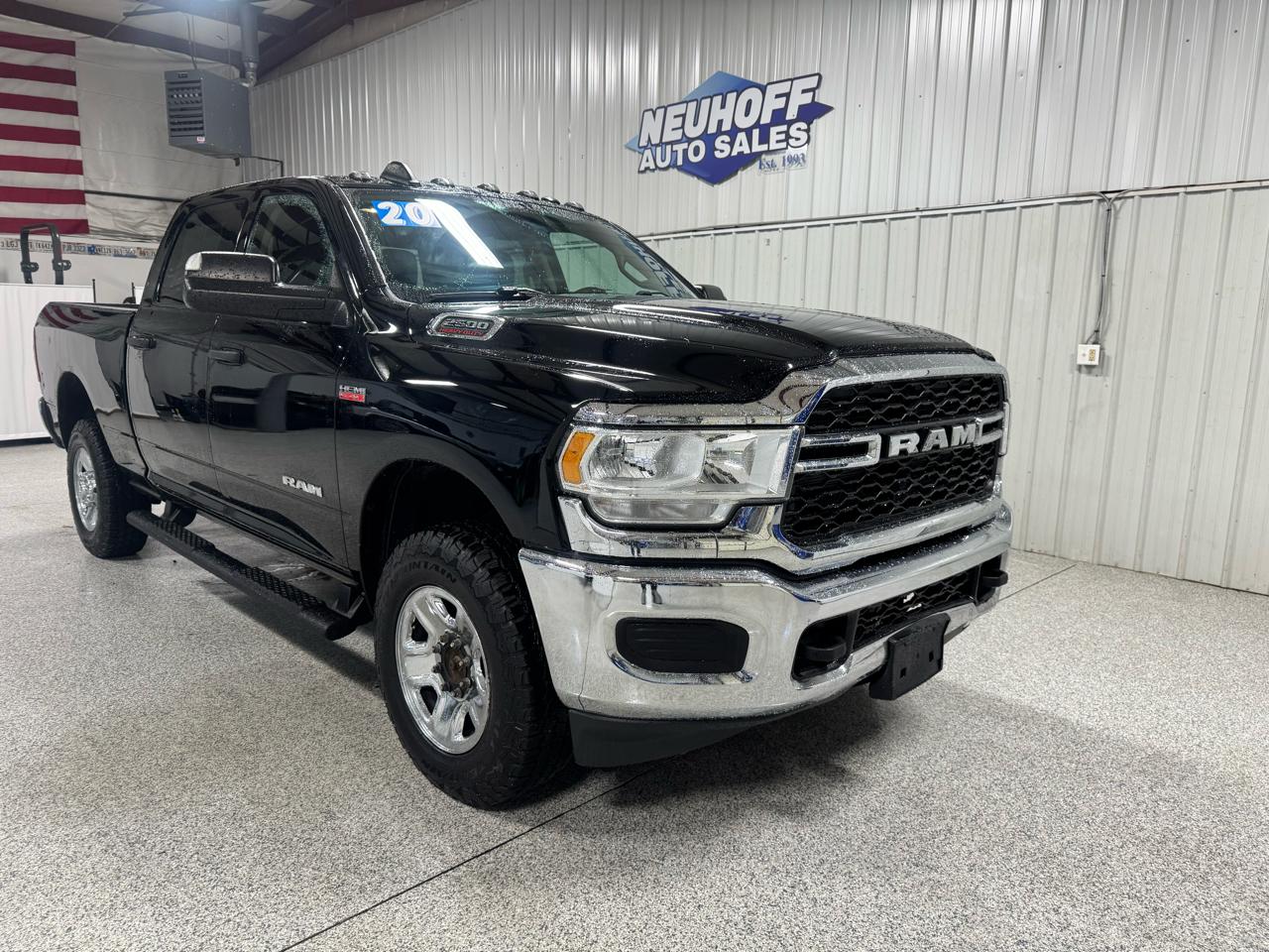 2020 RAM 2500 Tradesman 4x4 Crew Cab 6'4" Box