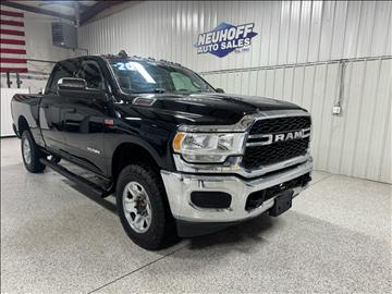 2020 RAM 2500 Tradesman 4x4 Crew Cab 6'4" Box