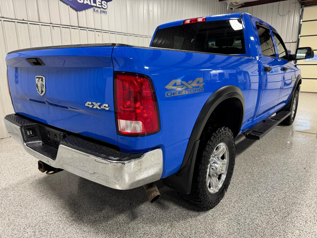RAM 2500 Tradesman 4x4 Crew Cab 6'4" Box 2017