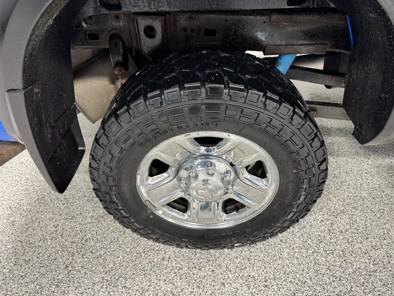 RAM 2500 Tradesman 4x4 Crew Cab 6'4" Box 2017