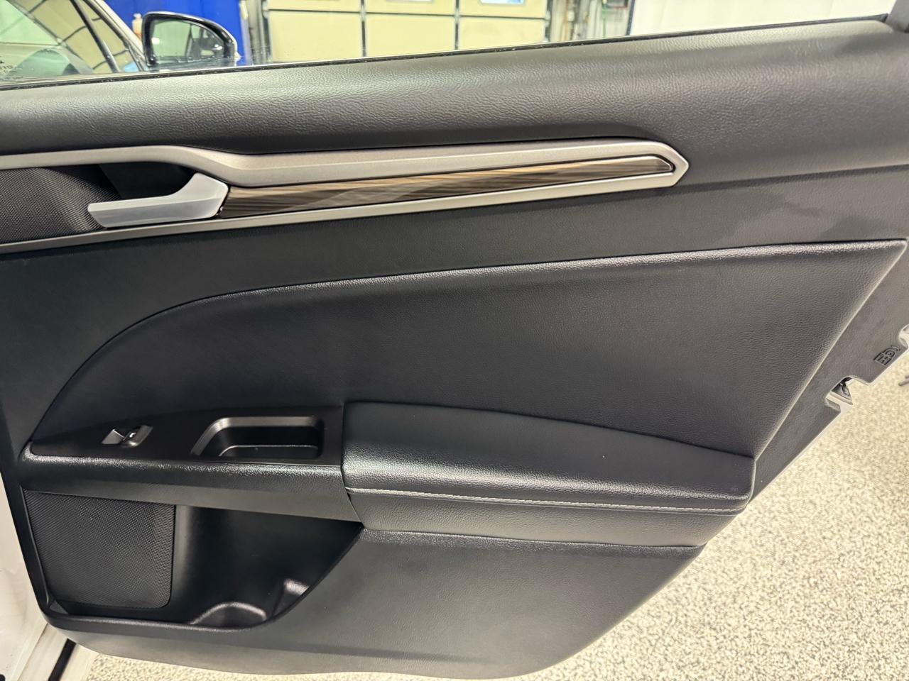 Ford Fusion SE FWD 2017