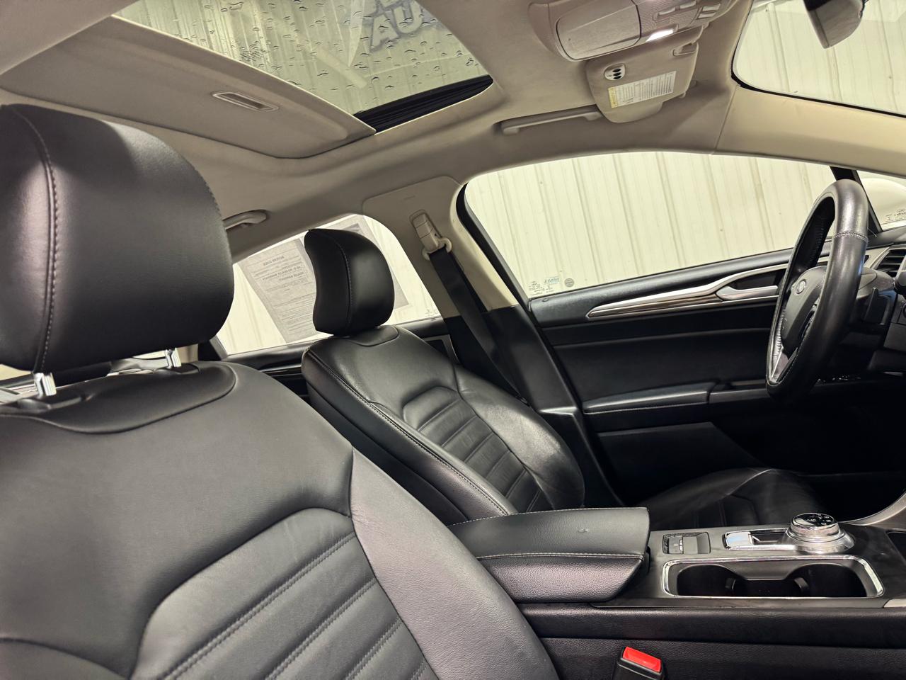 Ford Fusion SE FWD 2017