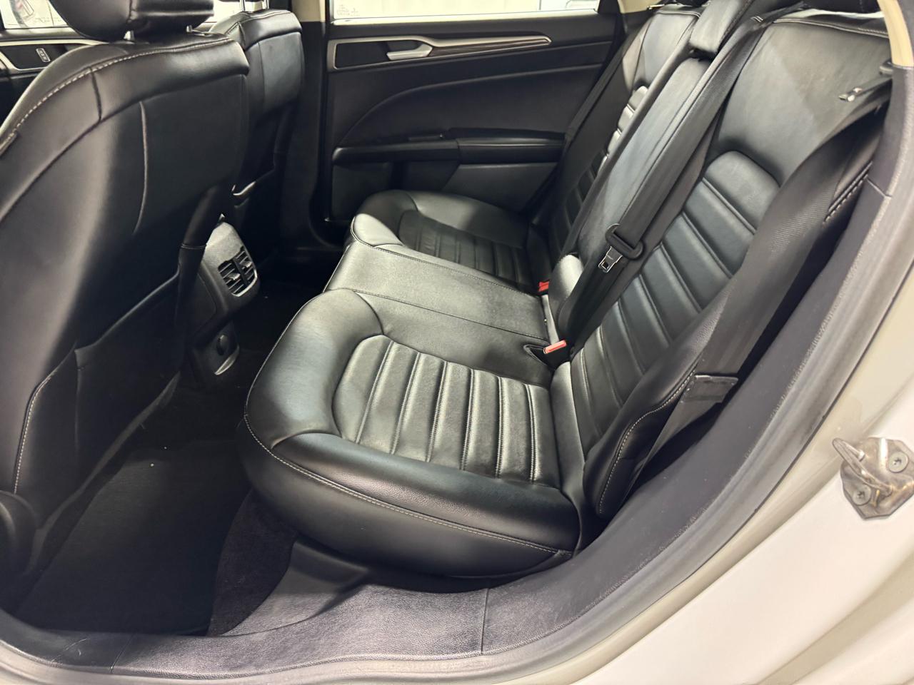 Ford Fusion SE FWD 2017