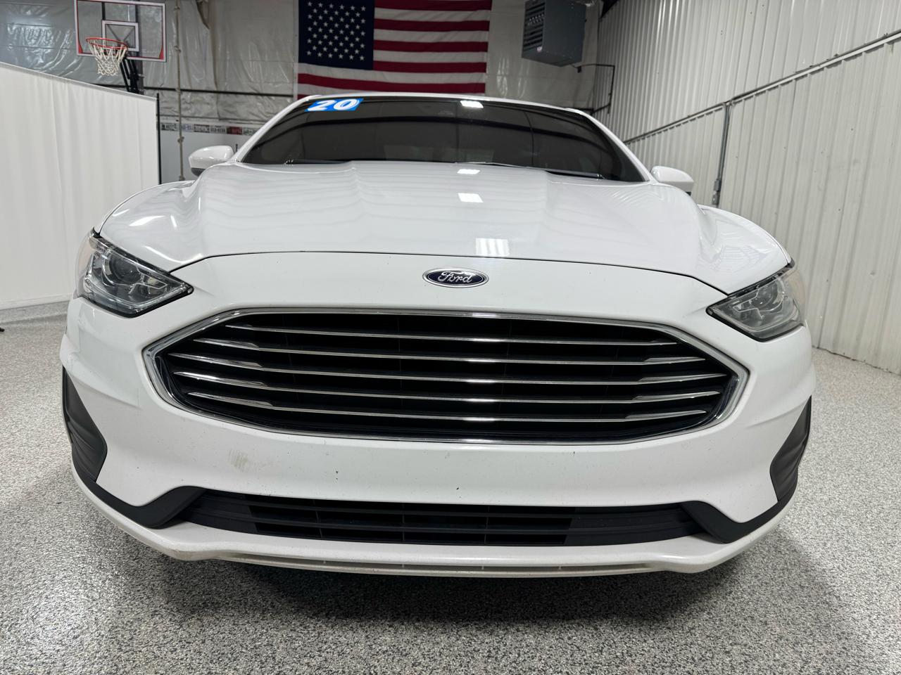 Ford Fusion SE FWD 2020