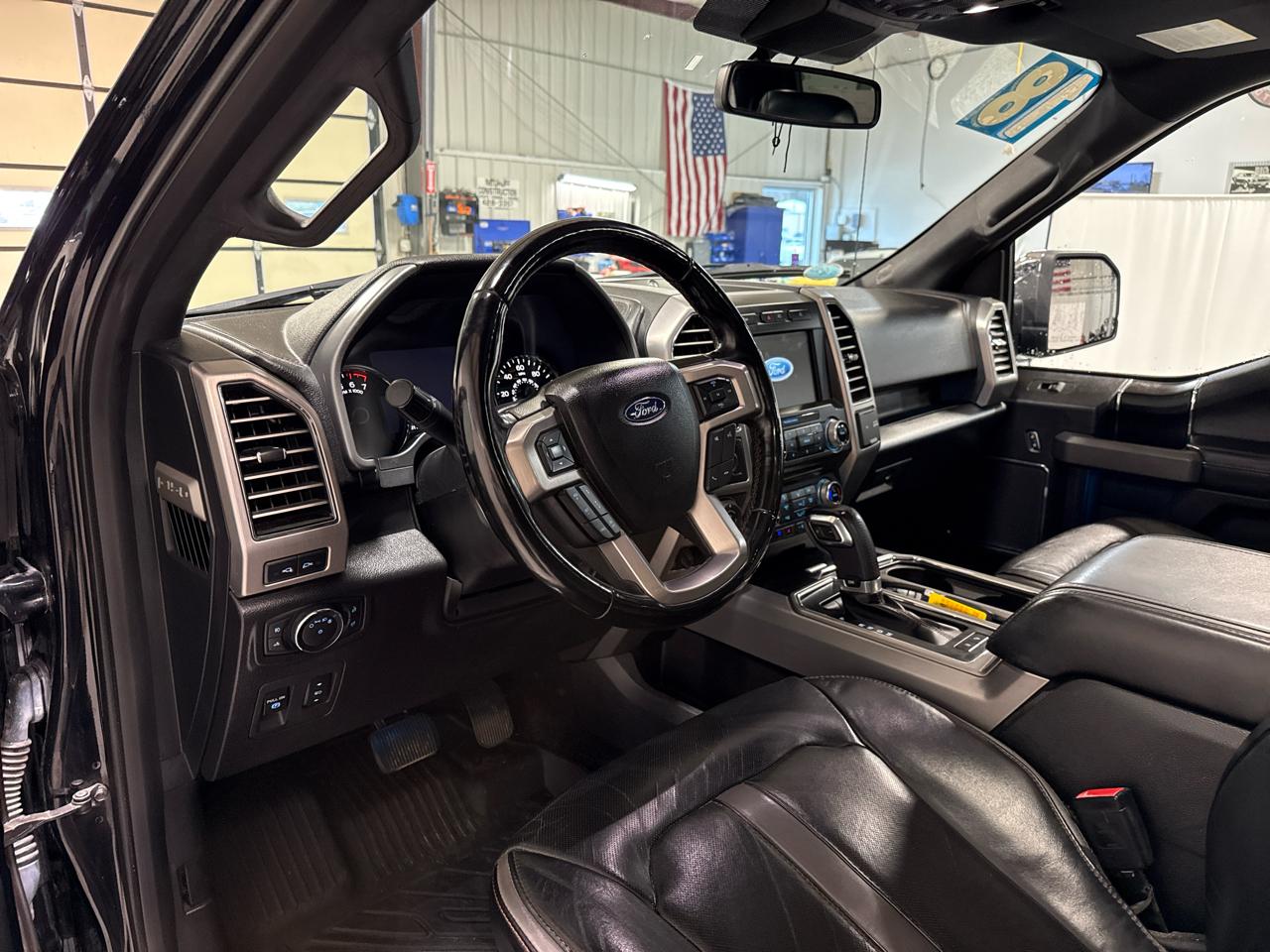 Ford F-150 Platinum 4WD SuperCrew 5.5' Box 2018