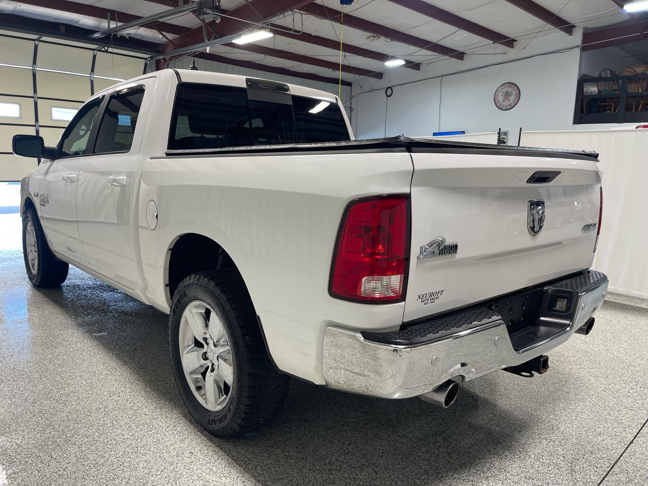 RAM 1500 Classic Big Horn 4x4 Crew Cab 5'7" Box 2019
