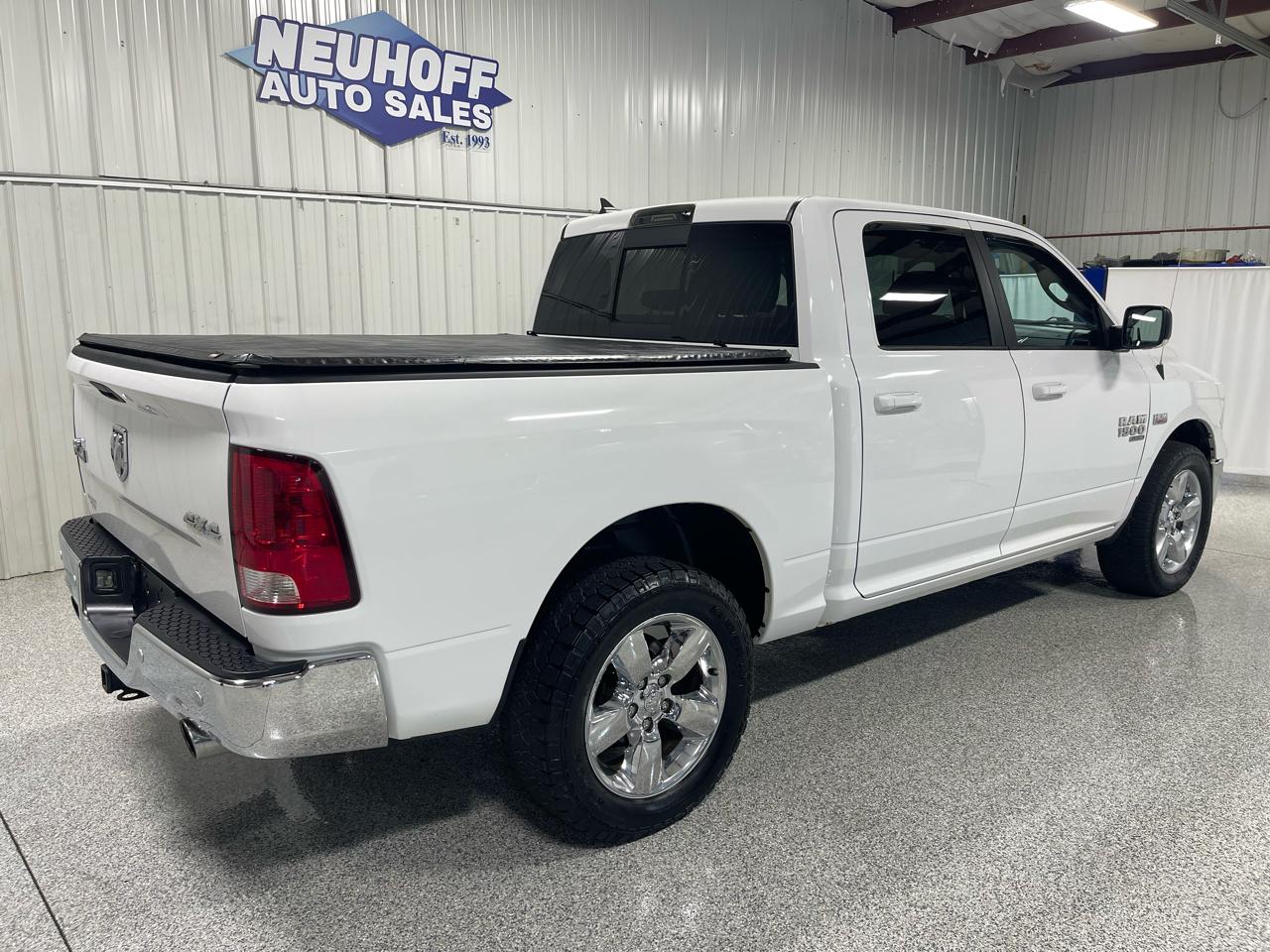 RAM 1500 Classic Big Horn 4x4 Crew Cab 5'7" Box 2019