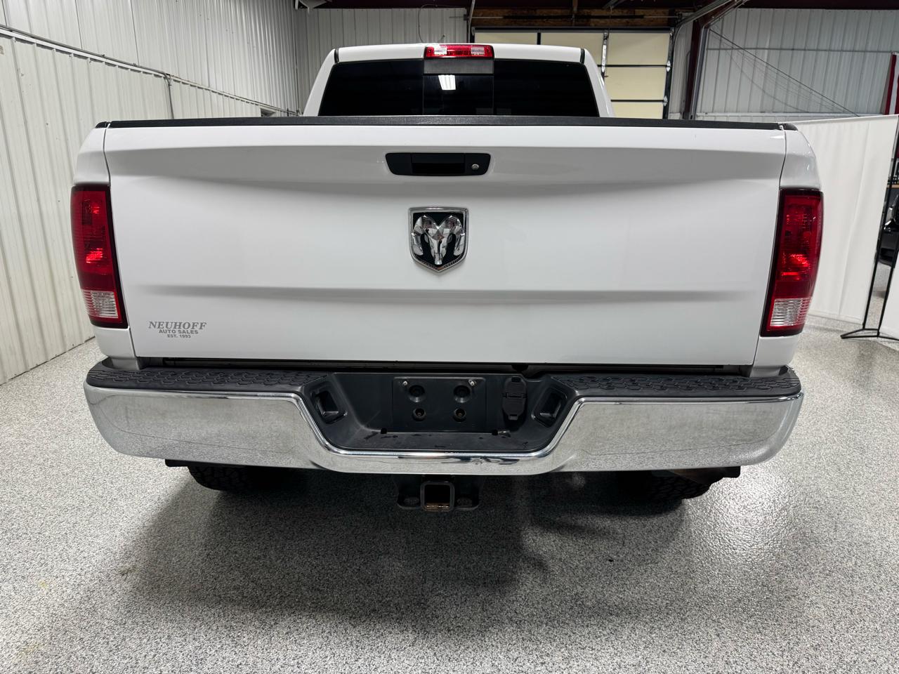 RAM 2500 SLT 4x4 Crew Cab 6'4" Box 2017