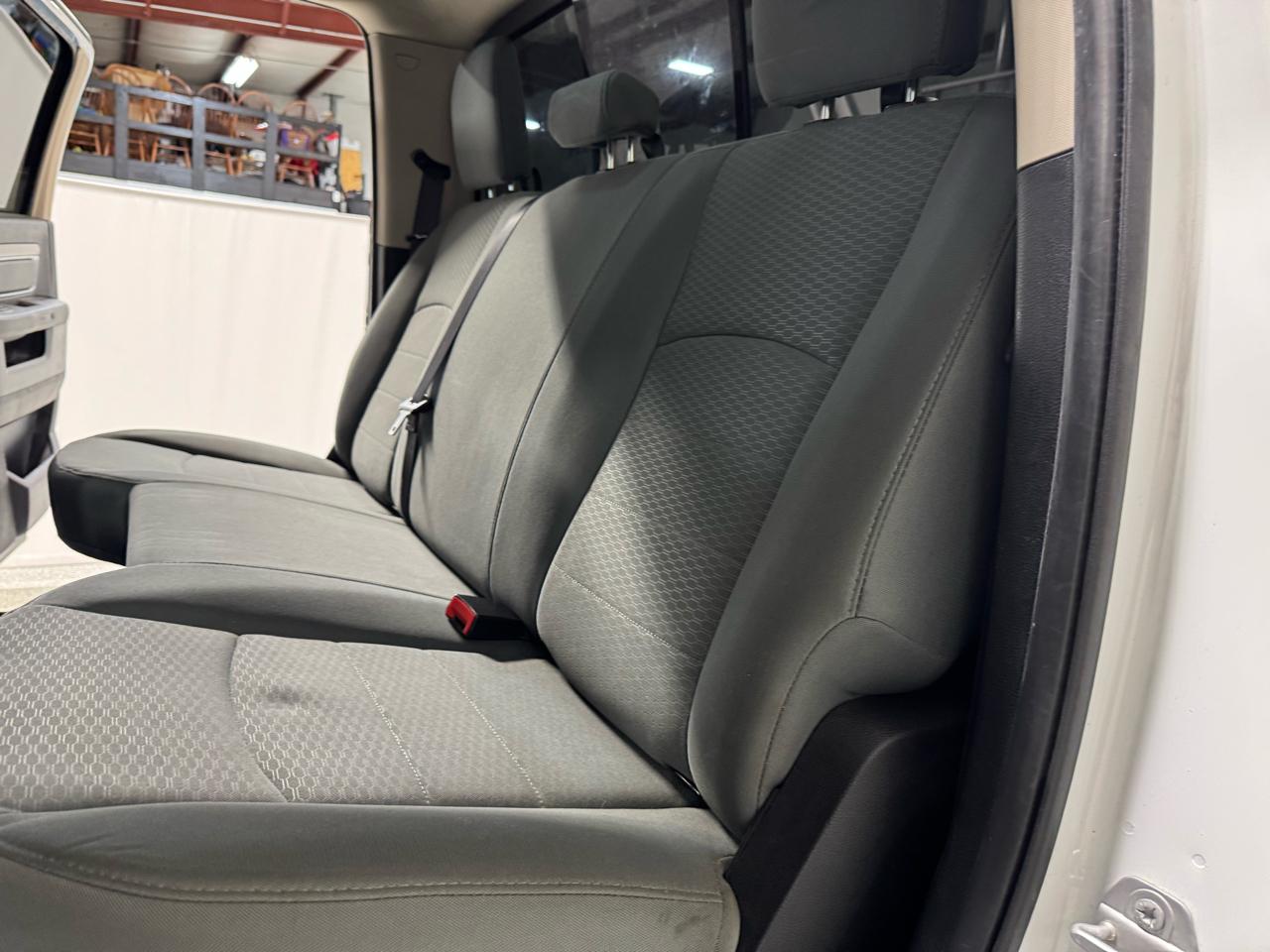 RAM 2500 SLT 4x4 Crew Cab 6'4" Box 2017