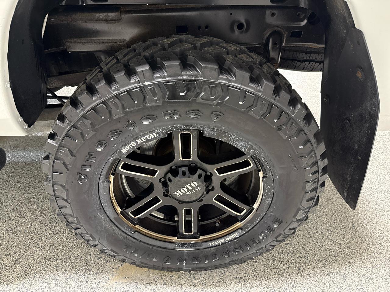 RAM 2500 SLT 4x4 Crew Cab 6'4" Box 2017