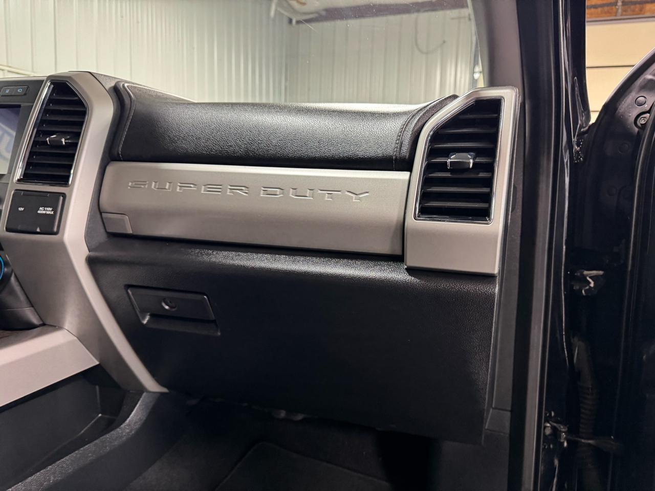 Ford Super Duty F-250 SRW Lariat 4WD Crew Cab 6.75' Box 2020