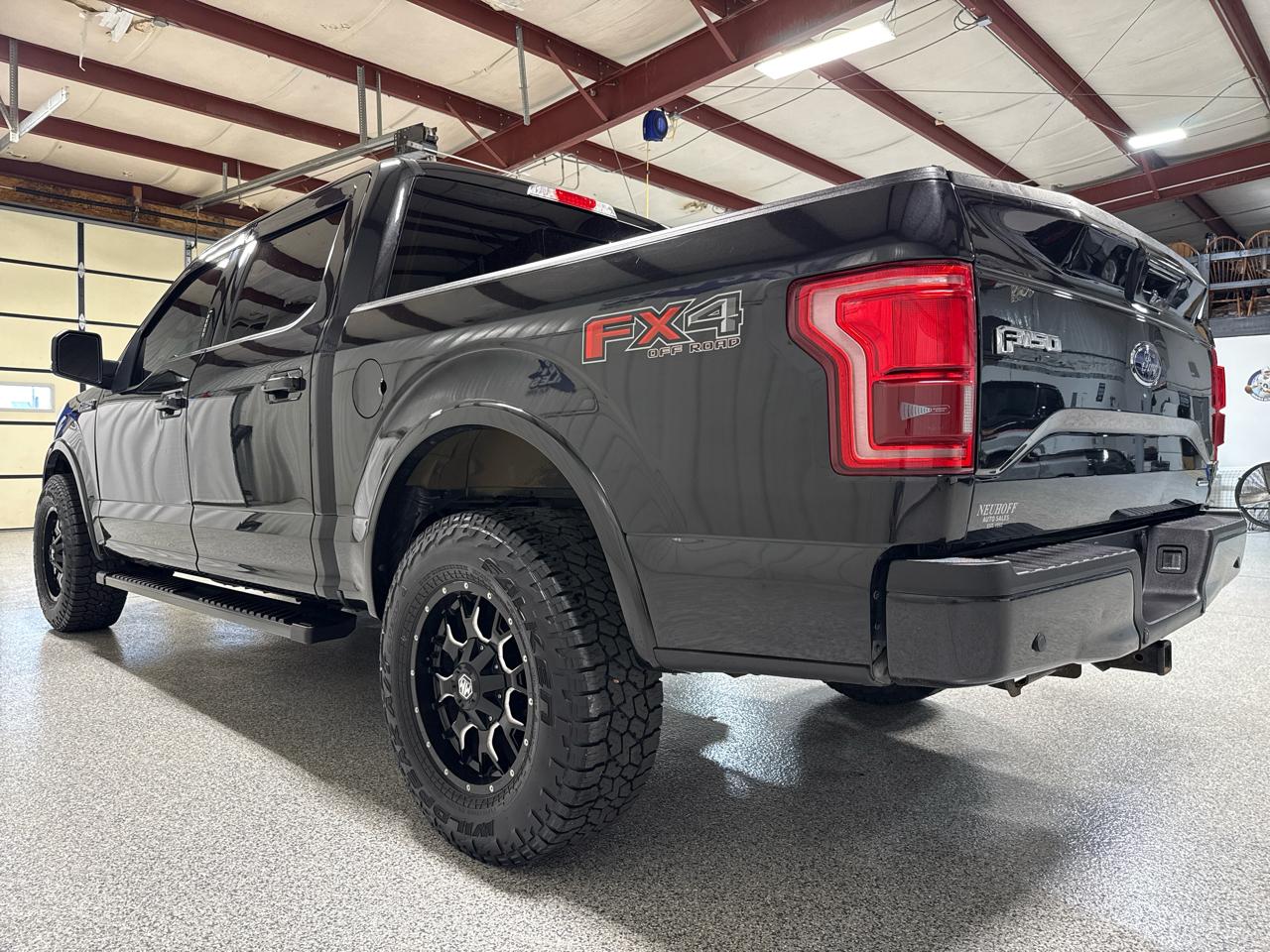 Ford F-150 4WD SuperCrew 157" Lariat 2015