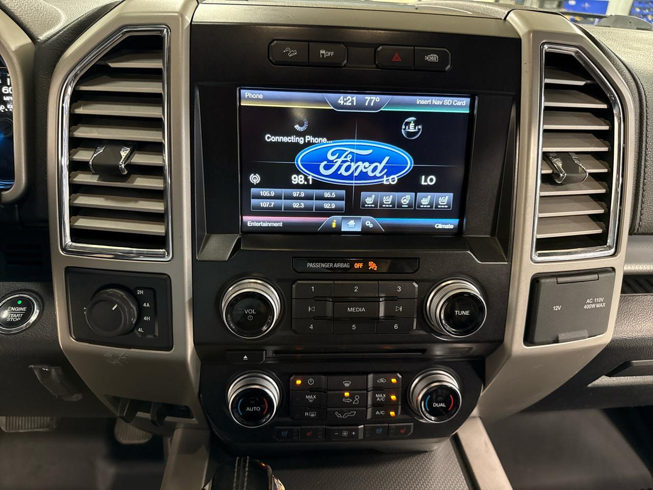 Ford F-150 4WD SuperCrew 157" Lariat 2015