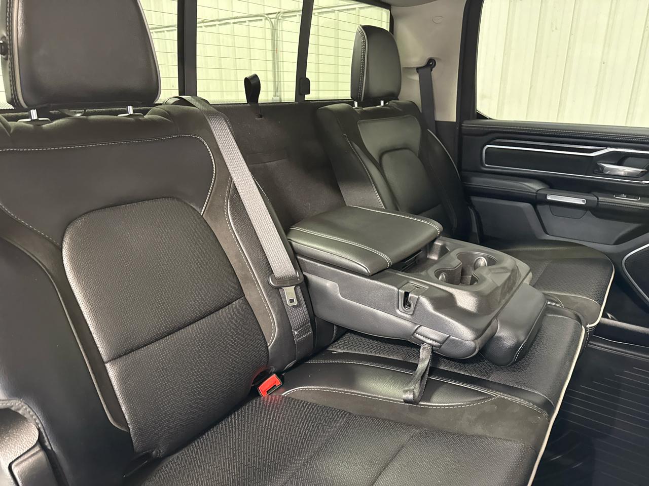 RAM 1500 Laramie 4x4 Crew Cab 5'7" Box 2022