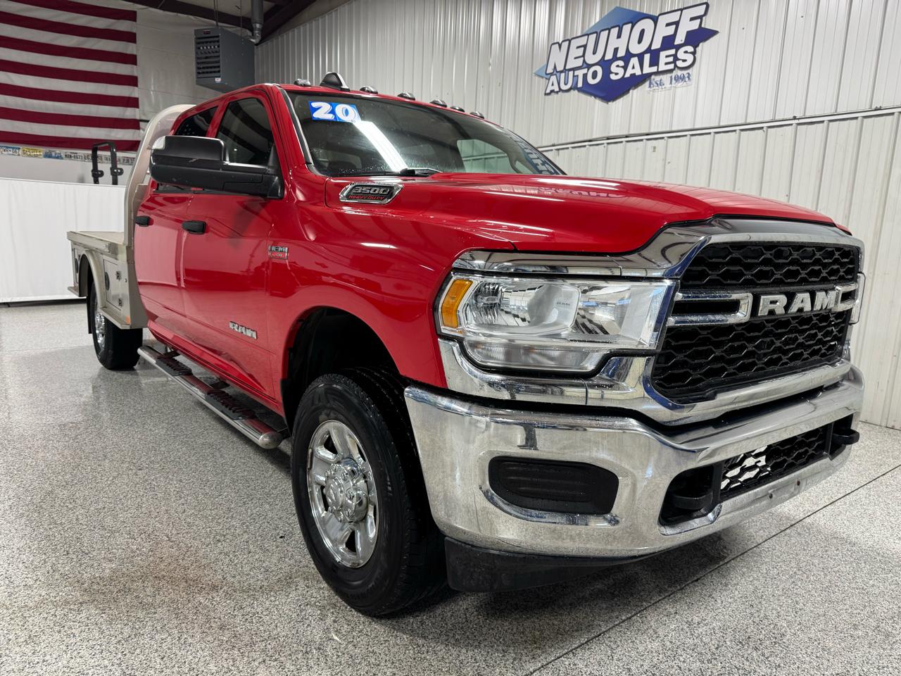 RAM 3500 Tradesman 4x4 Crew Cab 8' Box 2020