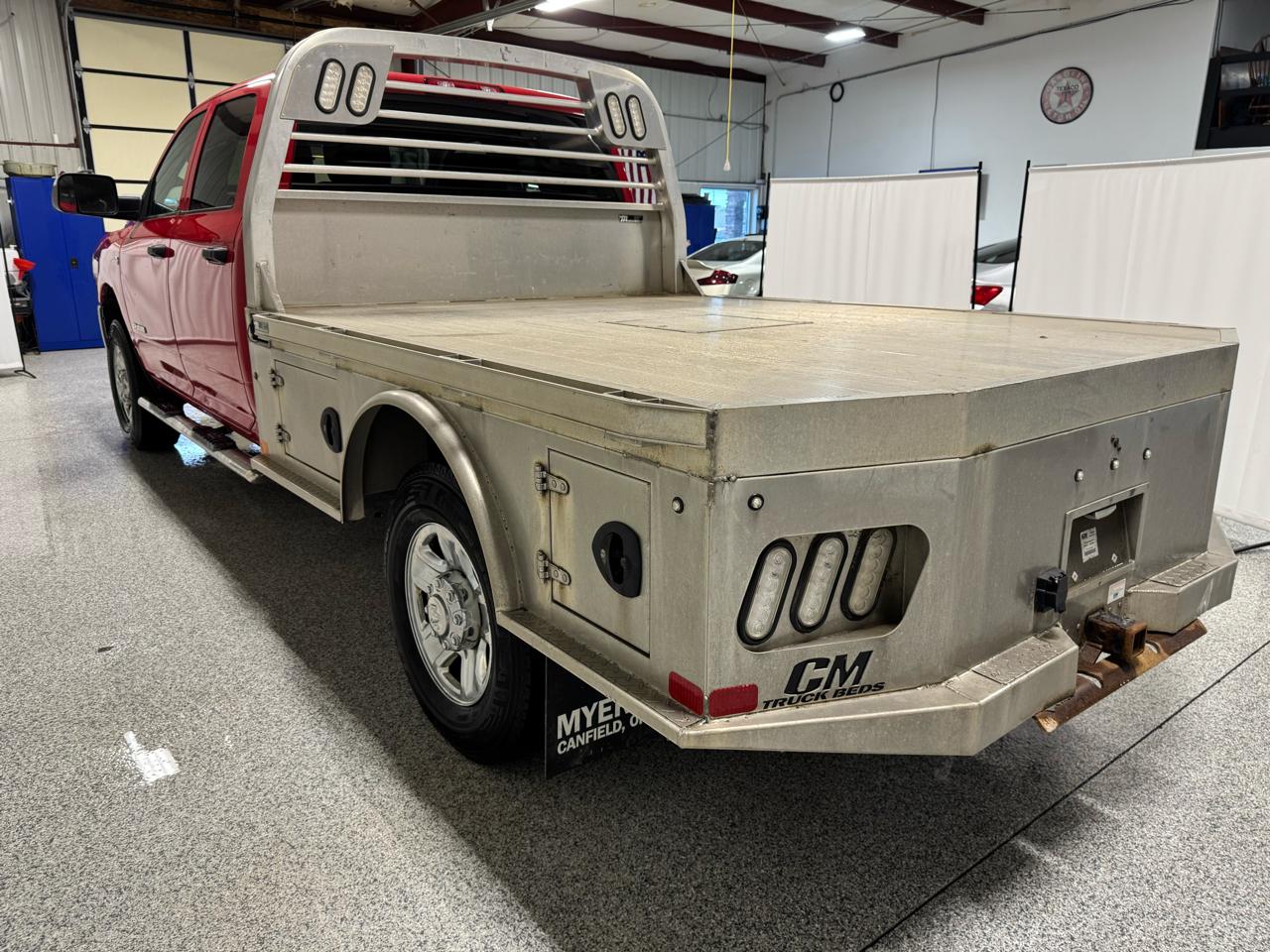 RAM 3500 Tradesman 4x4 Crew Cab 8' Box 2020