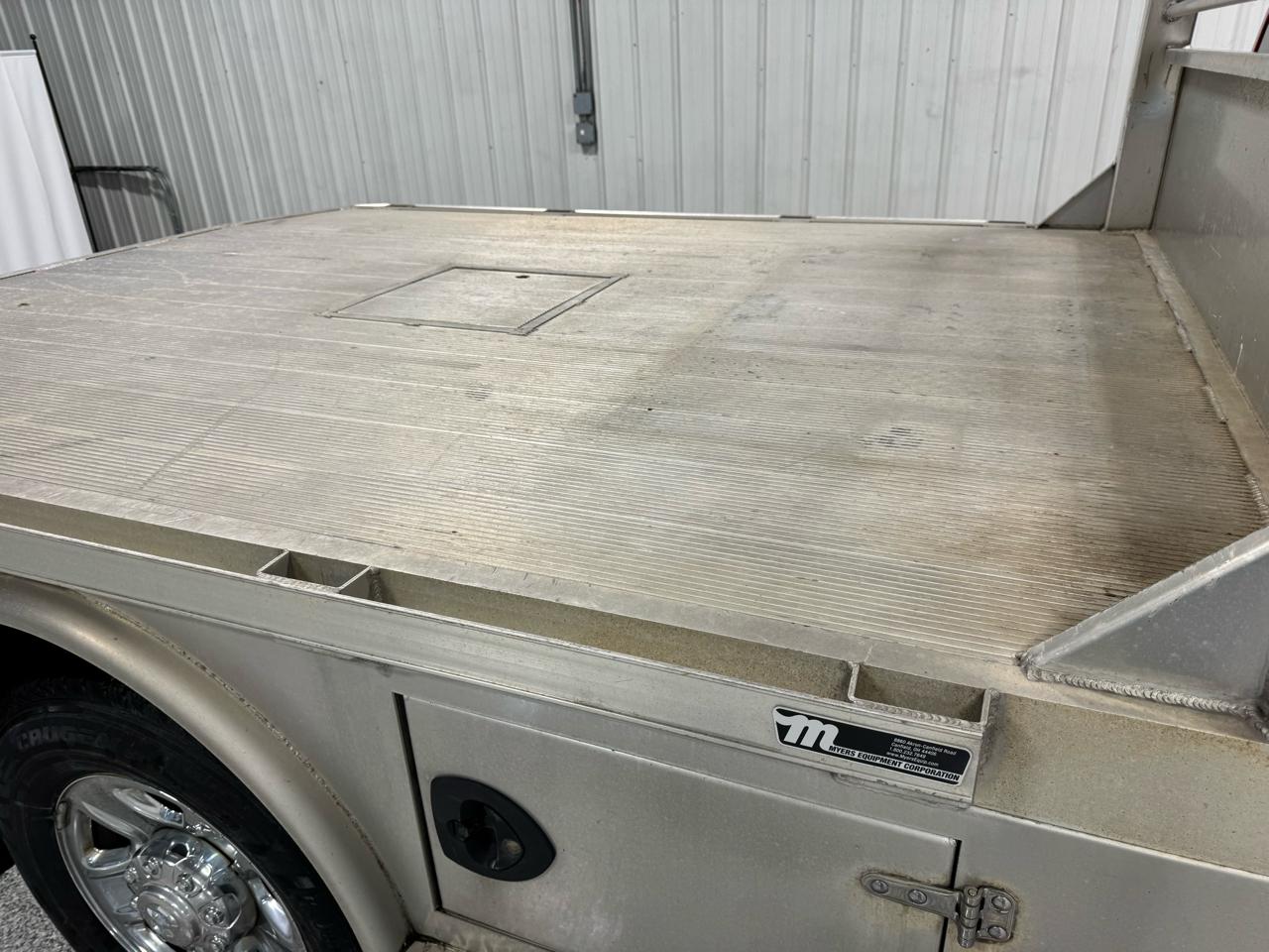 RAM 3500 Tradesman 4x4 Crew Cab 8' Box 2020