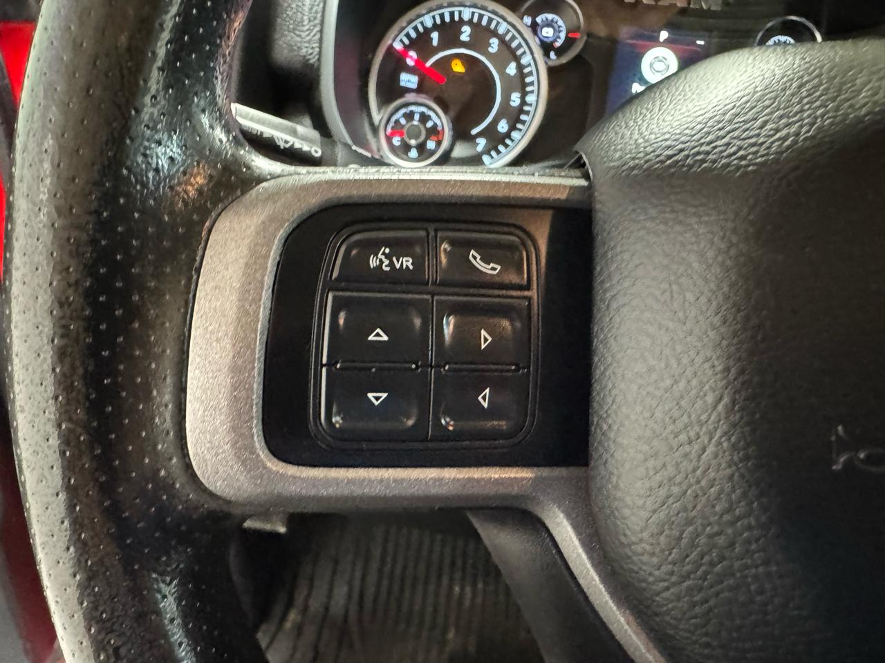 RAM 3500 Tradesman 4x4 Crew Cab 8' Box 2020