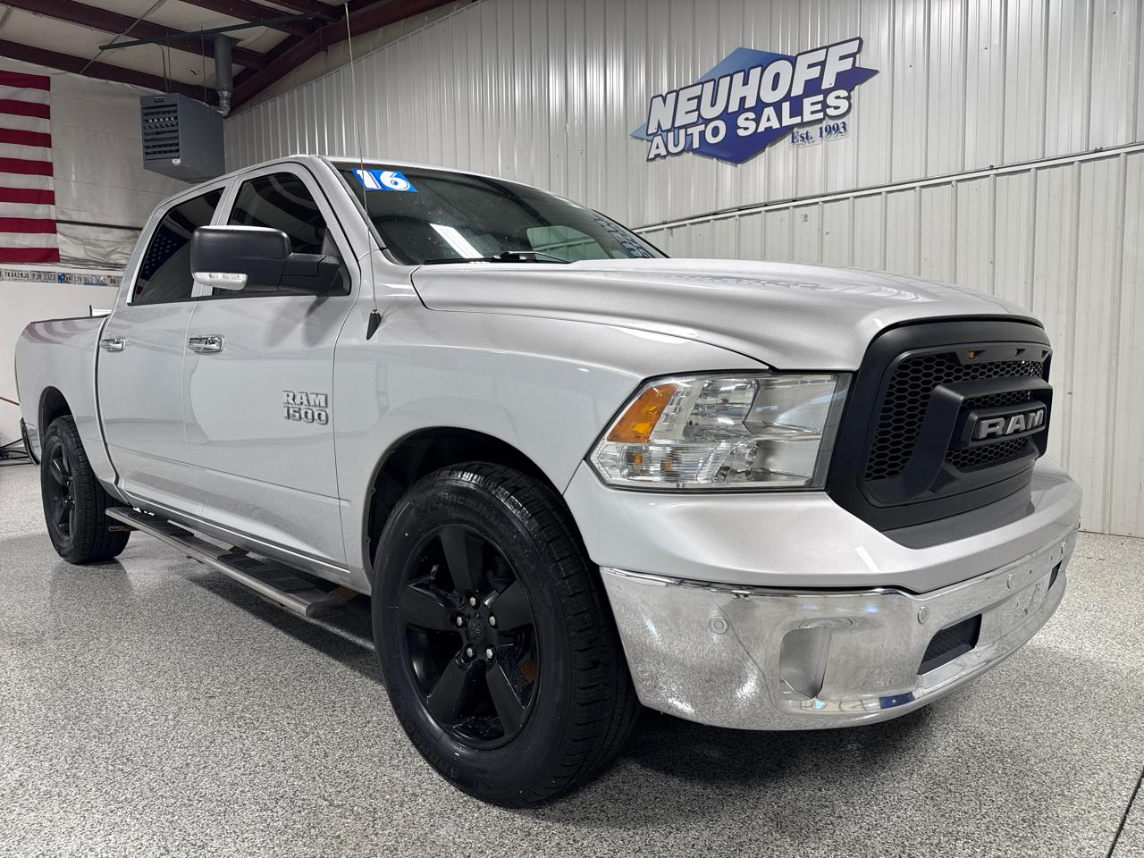 RAM 1500 2WD Crew Cab 140.5" Big Horn 2016