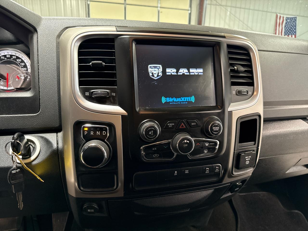 RAM 1500 2WD Crew Cab 140.5" Big Horn 2016