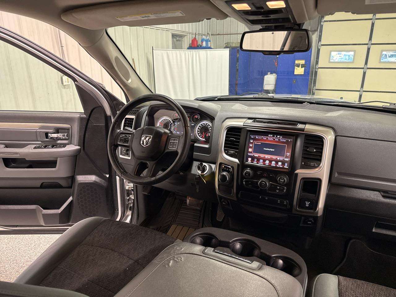 RAM 1500 2WD Crew Cab 140.5" Big Horn 2016