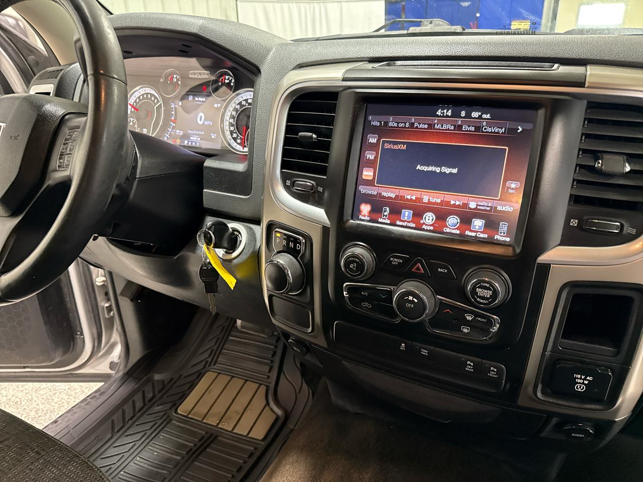 RAM 1500 2WD Crew Cab 140.5" Big Horn 2016