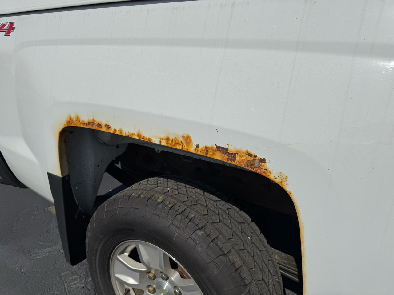 Chevrolet Silverado 1500 4WD Reg Cab 133.0" LT w/1LT 2017