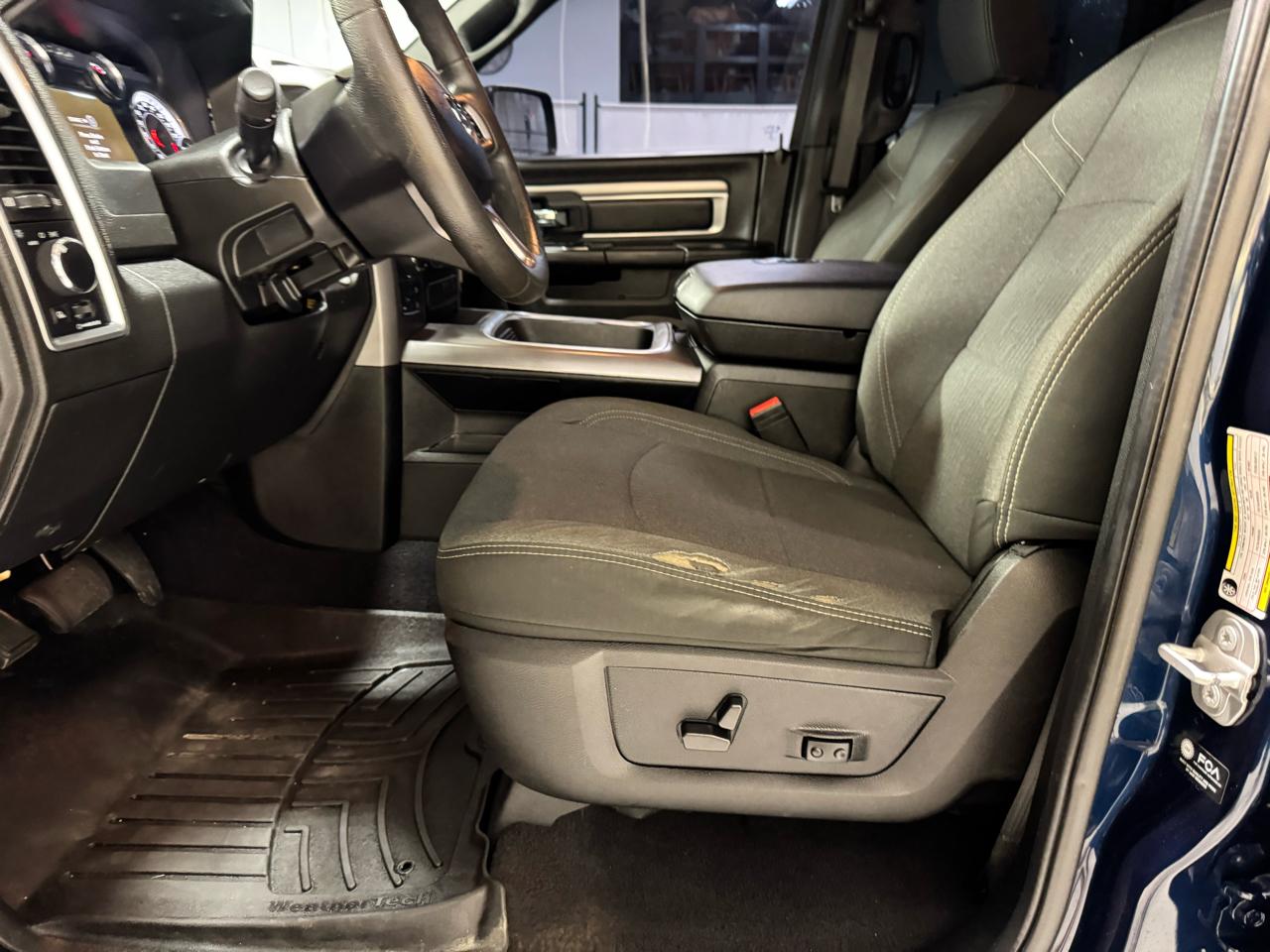 RAM 1500 Classic Warlock 4x4 Quad Cab 6'4" Box 2022