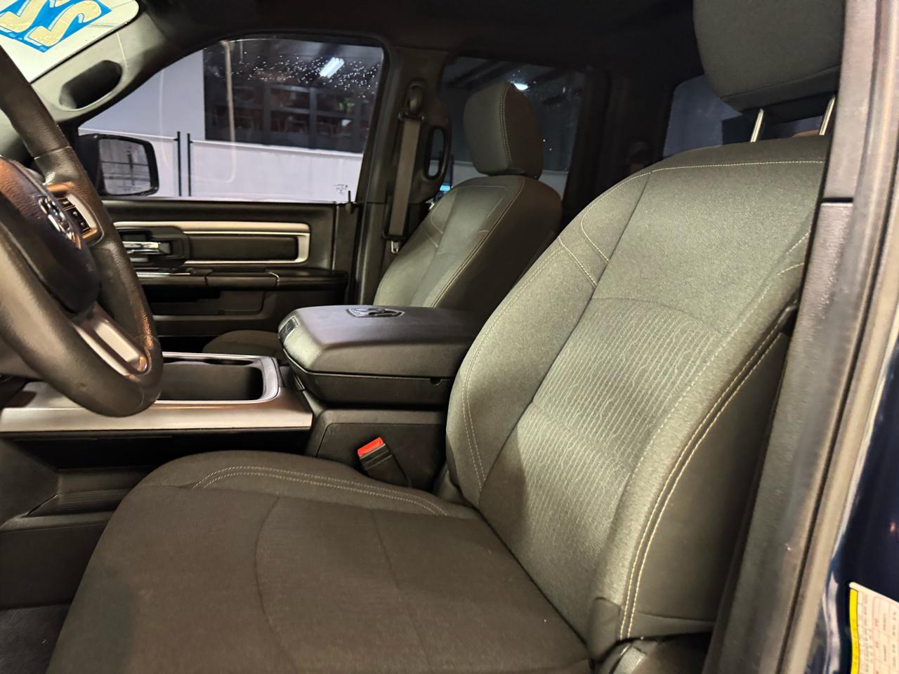 RAM 1500 Classic Warlock 4x4 Quad Cab 6'4" Box 2022