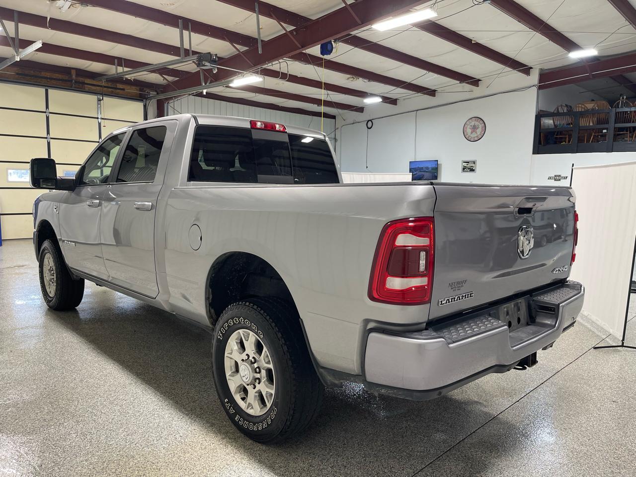 RAM 2500 Laramie 4x4 Crew Cab 6'4" Box 2024